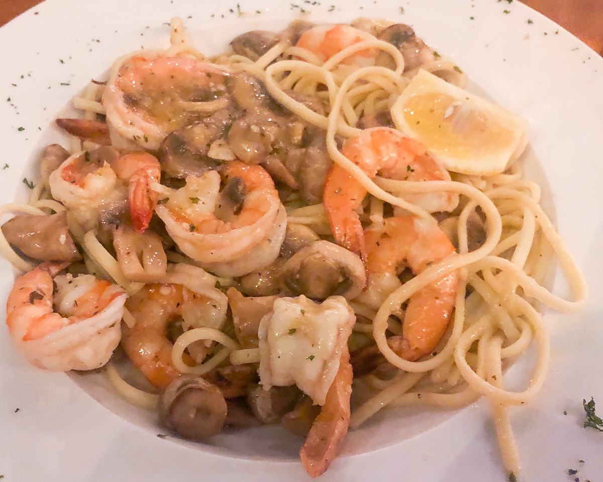 Shrimp Scampi at Cracked Conch Cafe