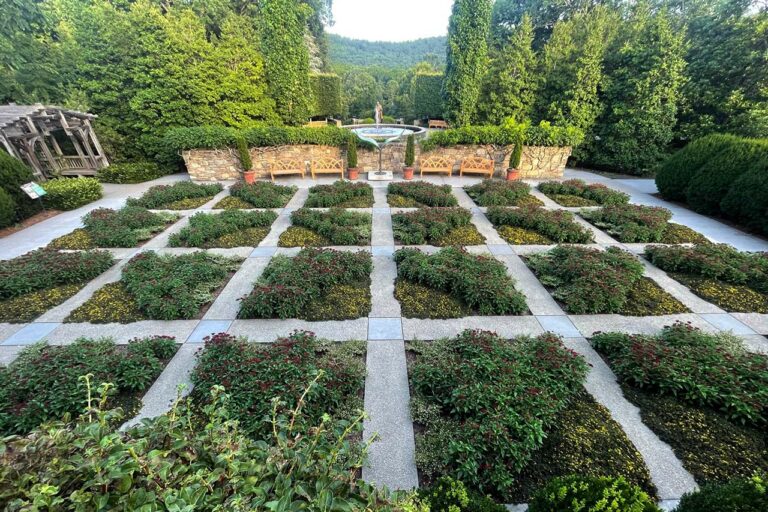 Photo of the quilt garden at the North Carolina Arboretum